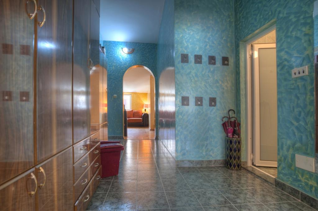 Apartment Mira Budva Bagian luar foto